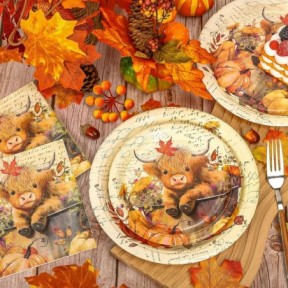 مجموعة أدوات مائدة مكونة من 72 قطعة لحفلات الخريف من Highland Cow Pumpkin Party Supplies أطباق ومناديل ورقية للاستخدام مرة واحدة تكفي 24 ضيفًا في عيد الشكر والحصاد وأعياد الميلاد